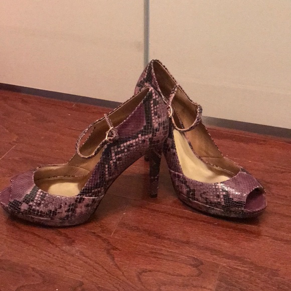 NWT Coach peep toe platform heels - Picture 7 of 7